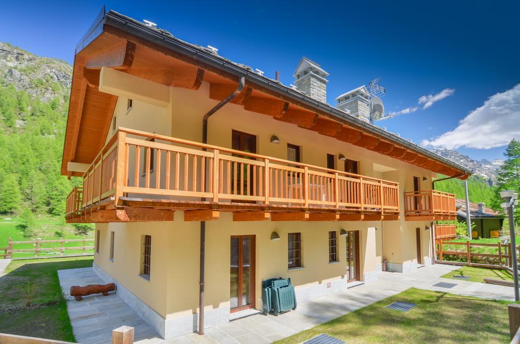Appartamenti Residenza Anderbatt Gressoney-la-Trinité Chambre photo