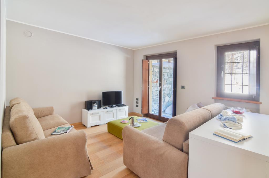 Appartamenti Residenza Anderbatt Gressoney-la-Trinité Chambre photo
