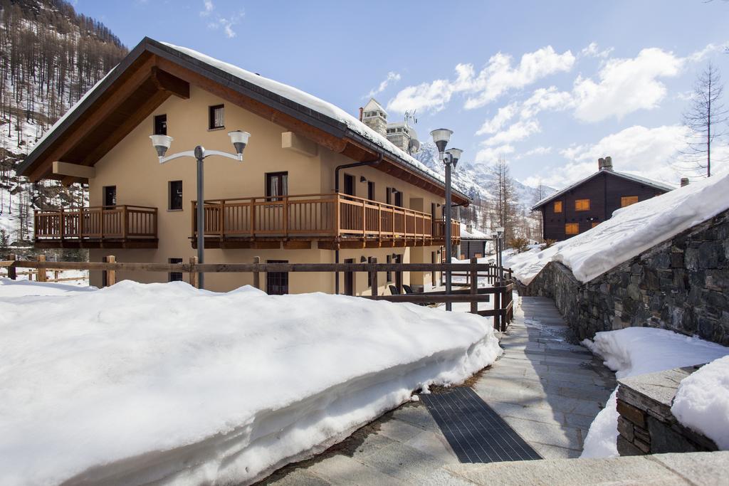 Appartamenti Residenza Anderbatt Gressoney-la-Trinité Extérieur photo