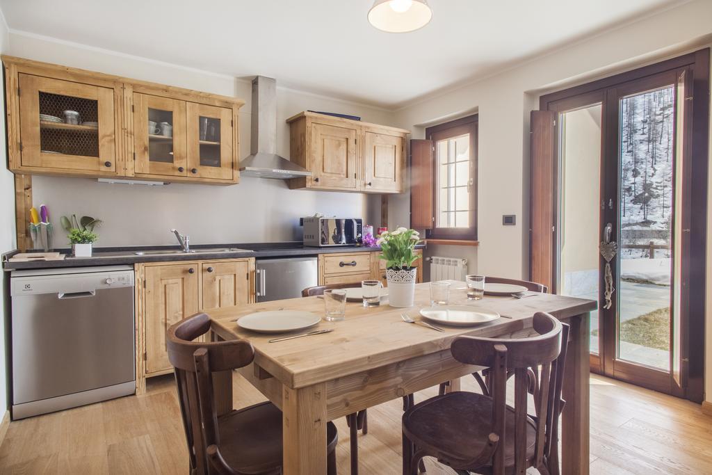 Appartamenti Residenza Anderbatt Gressoney-la-Trinité Extérieur photo